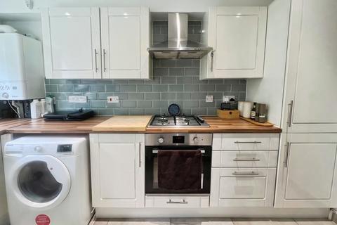 1 bedroom apartment for sale, Frankswood Avenue, Yiewsley, West Drayton