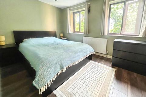 1 bedroom apartment for sale, Frankswood Avenue, Yiewsley, West Drayton