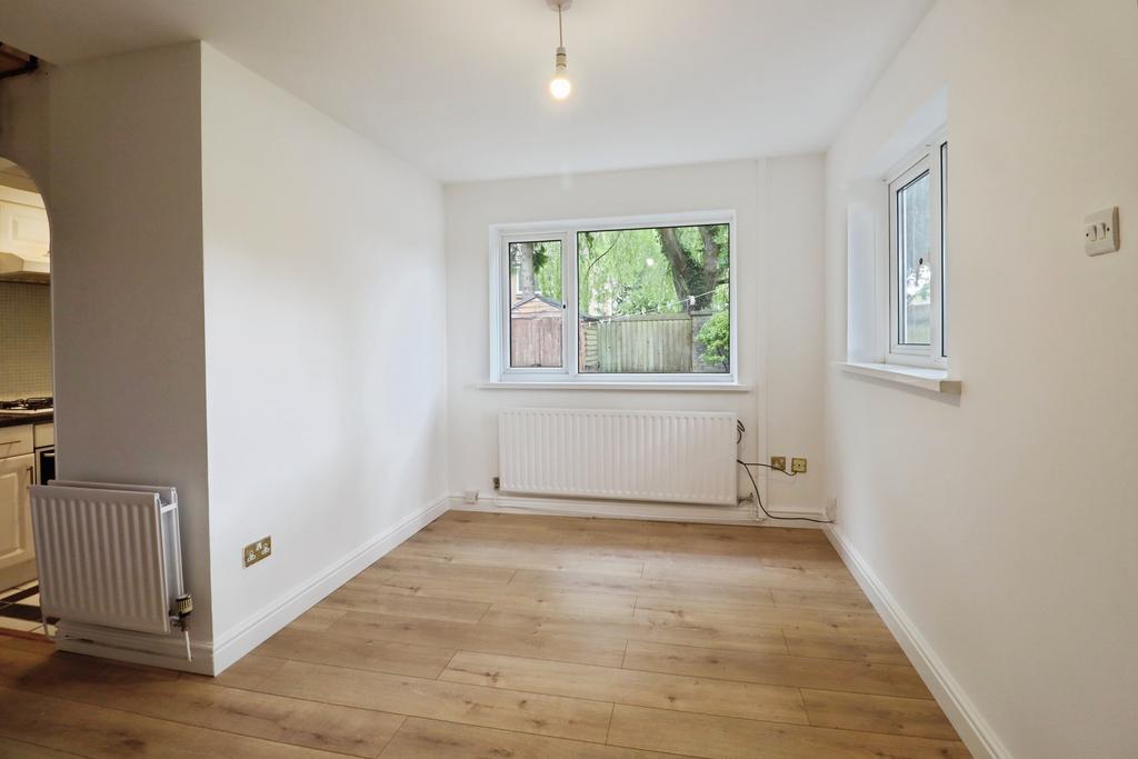 House in Cardiff, Trowbridge - View 3