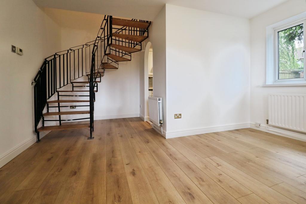 House in Cardiff, Trowbridge - View 4