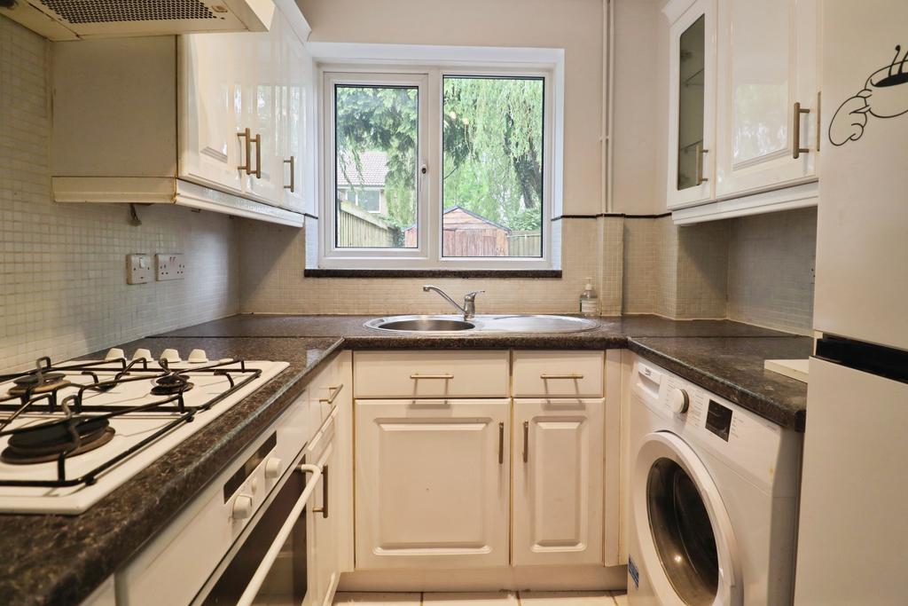 House in Cardiff, Trowbridge - View 5