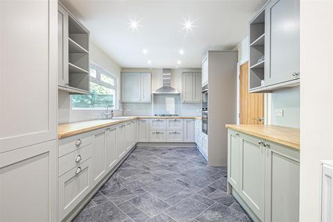 4 bedroom detached house for sale, 5 Brinkburn Drive, Dore, S17 3LU