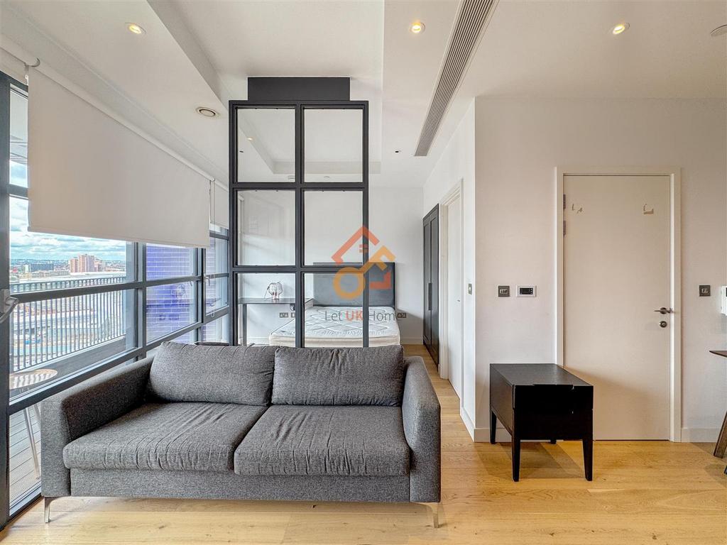 Apartment in London - View 2