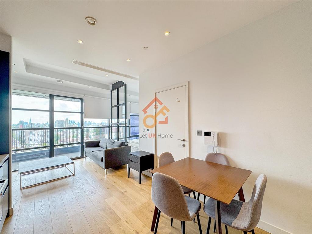 Apartment in London - View 5