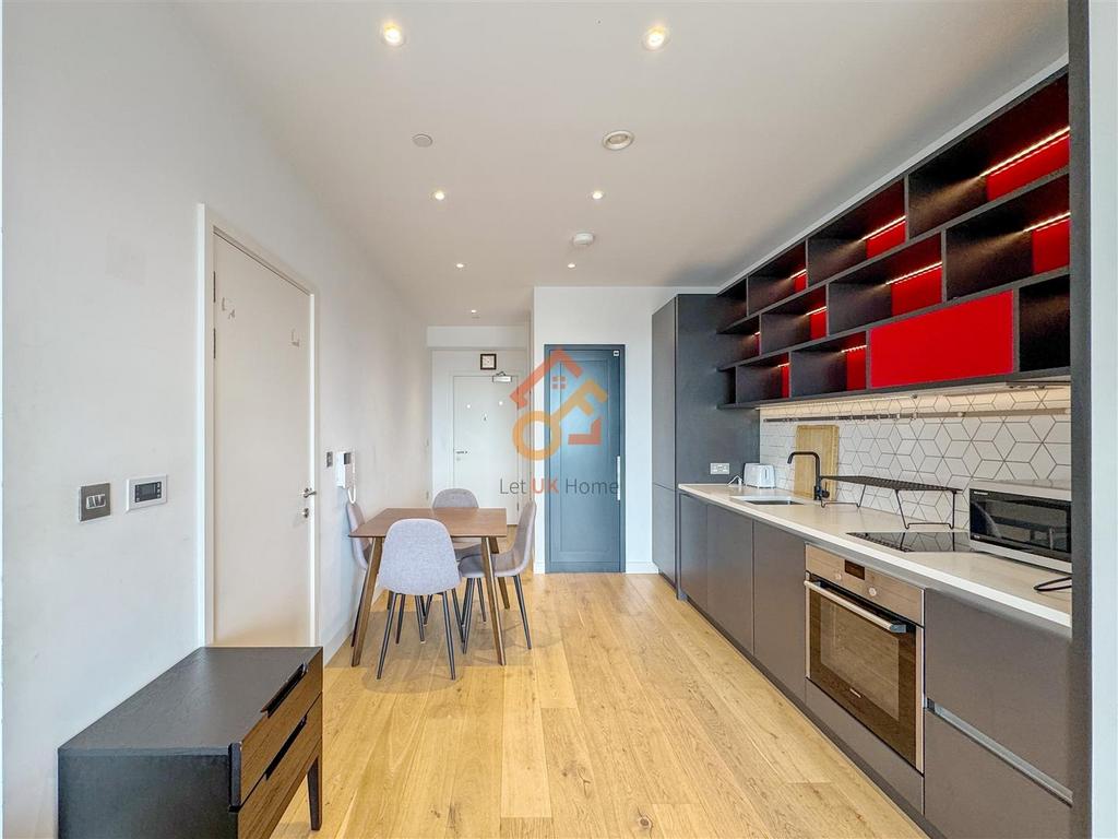 Apartment in London - More