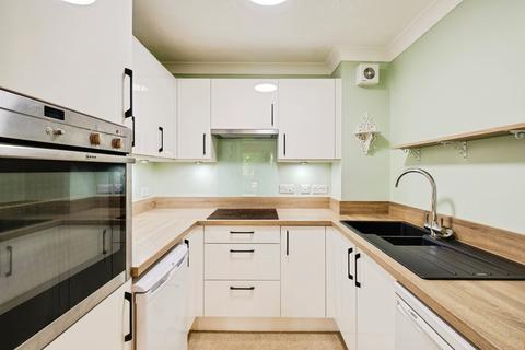 1 bedroom apartment for sale, Parklands Court, Poole BH15