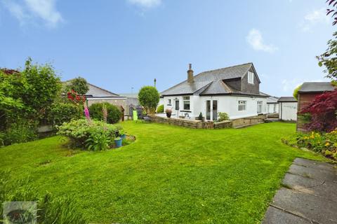 4 bedroom detached house for sale, Oakfield Drive, Shipley BD17