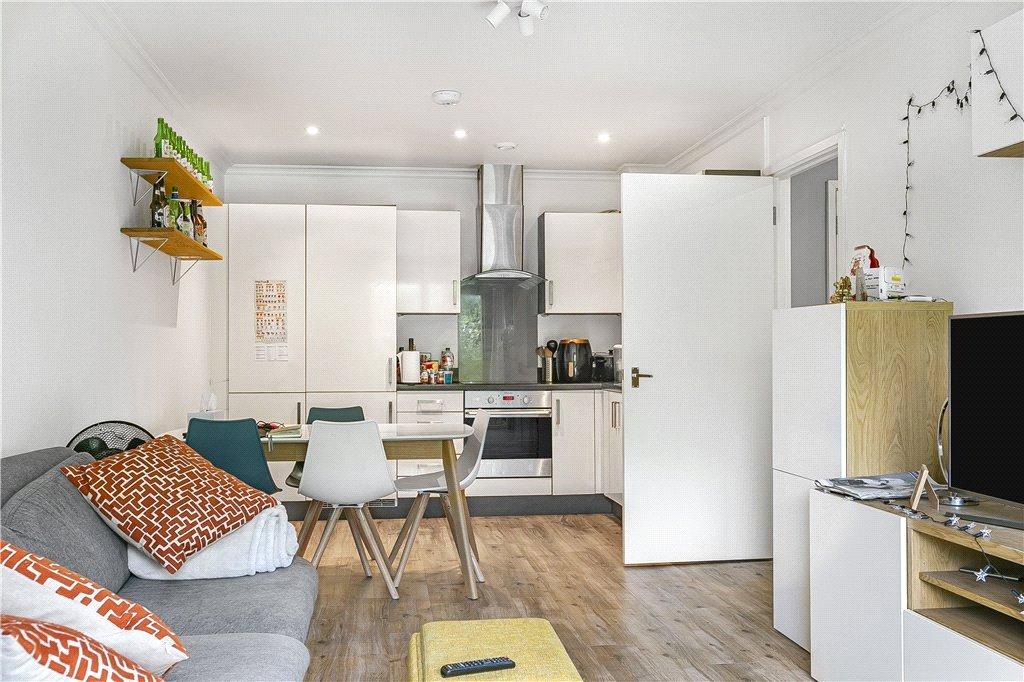 Reception/Kitchen
