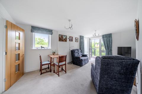 2 bedroom flat for sale, Pegs Lane, Hertford, SG13