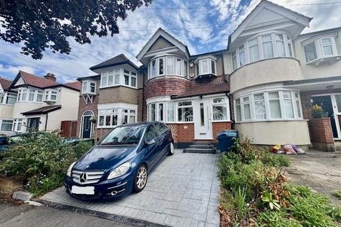 3 bedroom terraced house for sale, Waverley Road, Harrow HA2