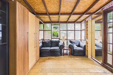 3 bedroom semi-detached house for sale, Layfield Road, London NW4