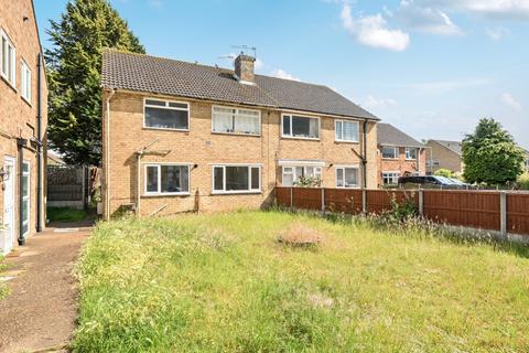 Flat - Dellfield Avenue, Lincoln, Lincolnshire, LN6