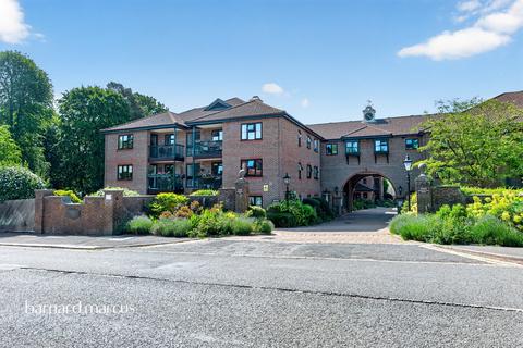 1 bedroom flat for sale, Wray Park Road, Reigate