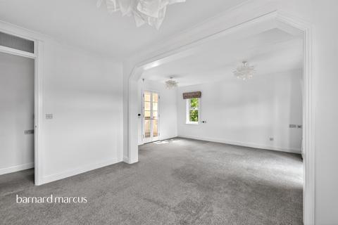 1 bedroom flat for sale, Wray Park Road, Reigate