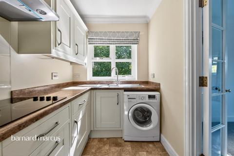 1 bedroom flat for sale, Wray Park Road, Reigate