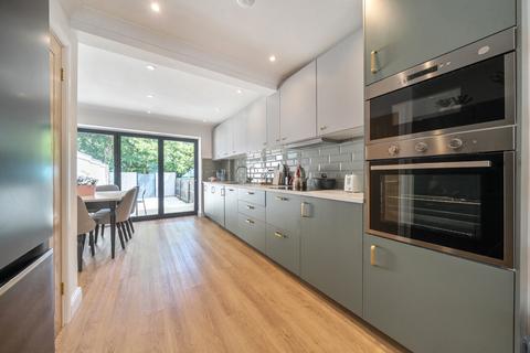 Kenilworth Gardens, Shooters Hill, London, SE18