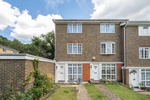 4 bedroom end of terrace house for sale, Kenilworth Gardens, Shooters Hill, London, SE18