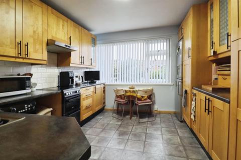 2 bedroom flat for sale, Penlan Rise, Llandough, Penarth