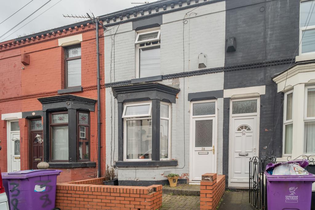 2 bedroom terraced house for sale