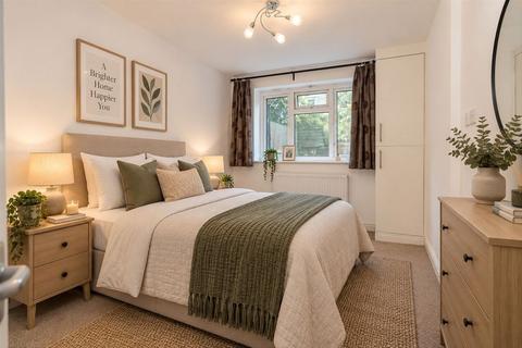 2 bedroom flat for sale, Charlton Road, London NW10