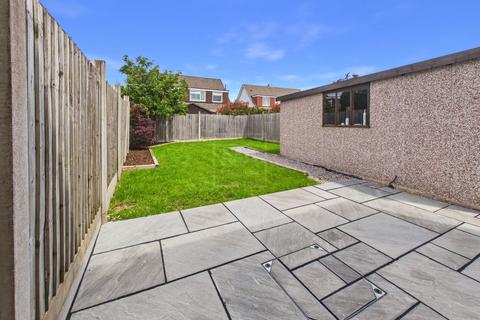 3 bedroom semi-detached house to rent, Kintore Drive, Great Sankey, WA5