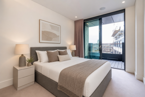 1 bedroom flat for sale, Rathbone Place, London, W1T