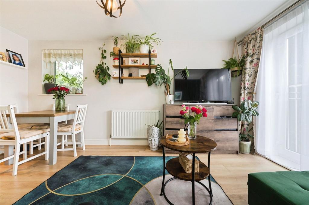 Apartment in Southampton - View 4