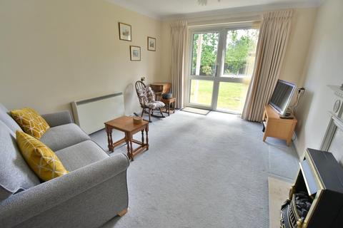 1 bedroom retirement property for sale, Fernlea Avenue, Ferndown, BH22