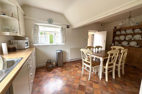 2 bedroom semi-detached house for sale, Mill Road, Friston, IP17