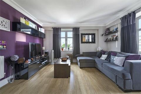 2 bedroom apartment to rent, Drake Court, Swan Street, London, SE1