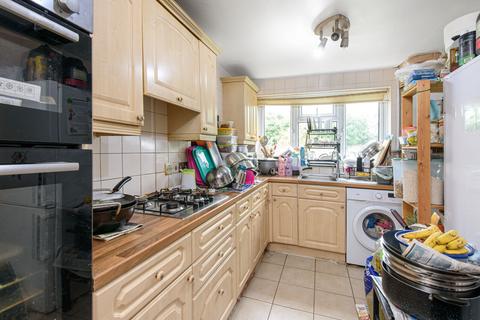 3 bedroom detached house for sale, Linden Close, Avenue Road, Southgate, London, N14