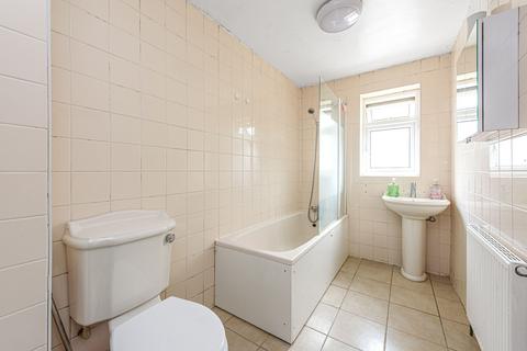 3 bedroom detached house for sale, Linden Close, Avenue Road, Southgate, London, N14