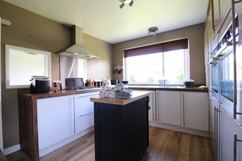 4 bedroom detached house to rent, Ardneil Avenue, West Kilbride, KA23