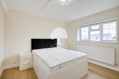 1 bedroom house of multiple occupation to rent, Parlaunt Road, Langley SL3