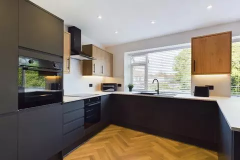 Apartment in Patchway - View 4