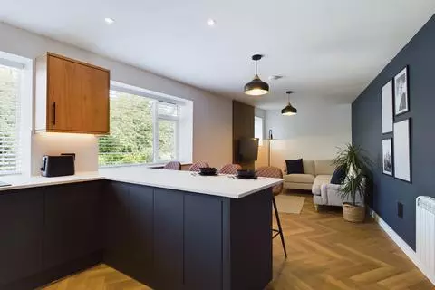 Apartment in Patchway - View 5