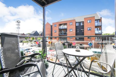 1 bedroom apartment for sale, Station Road, Hampshire RG27