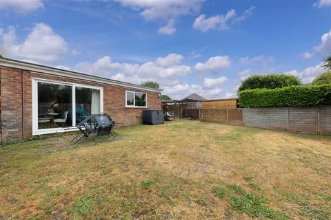 3 bedroom semi-detached bungalow for sale, Falcon Road West, Norwich