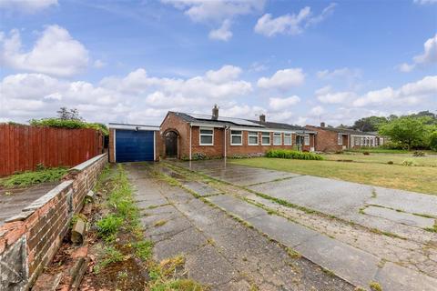 3 bedroom semi-detached bungalow for sale, Falcon Road West, Norwich