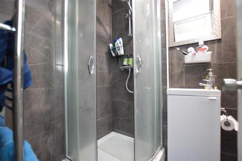 4 bedroom house to rent, Bumpstede Court, Norwich