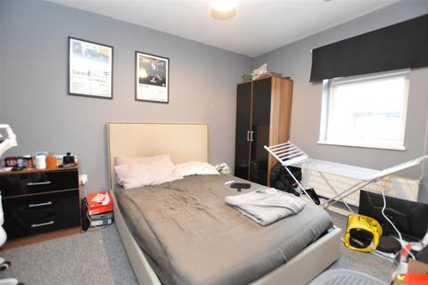 4 bedroom house to rent, Bumpstede Court, Norwich