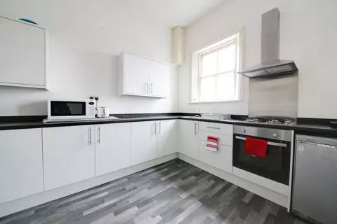 1 bedroom in a house share to rent – pohled 3