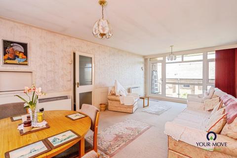 2 bedroom flat for sale, Linden Road, West Sussex PO21