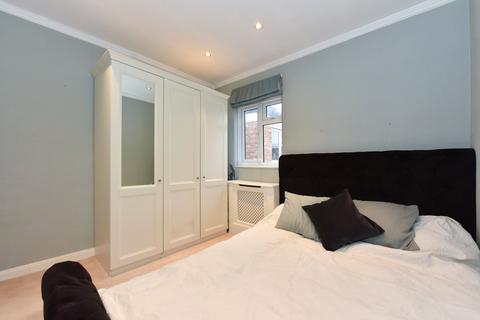 2 bedroom apartment for sale, Cleveland Street, Fitzrovia, W1T