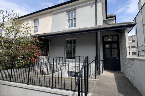 1 bedroom in a house share to rent, Abbey Road, Torquay, TQ2