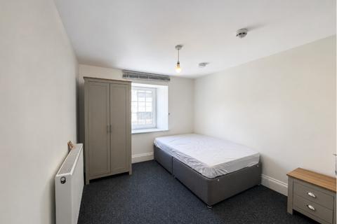 1 bedroom in a house share to rent, Abbey Road, Torquay, TQ2
