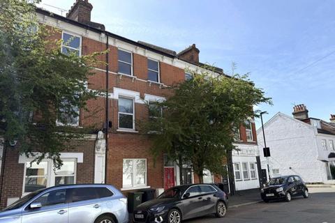 Flat C, 48 Morrish Road, Lambeth, London, SW2 4EG