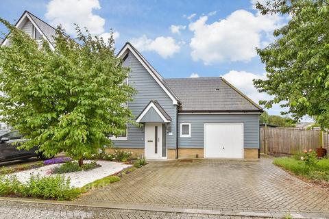 2 bedroom chalet for sale, Melanie Close, Folkestone, Kent