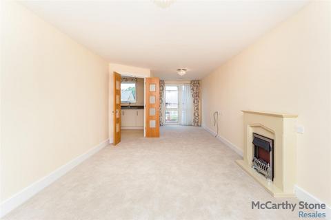 undefined, Josiah Drive, Ickenham