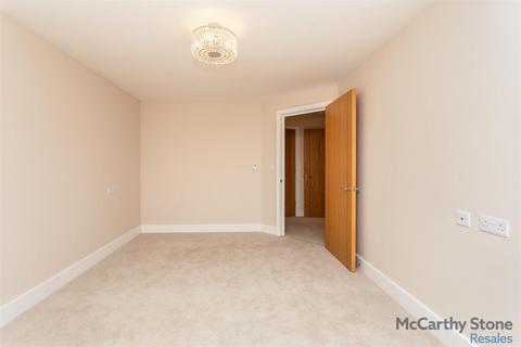 undefined, Josiah Drive, Ickenham
